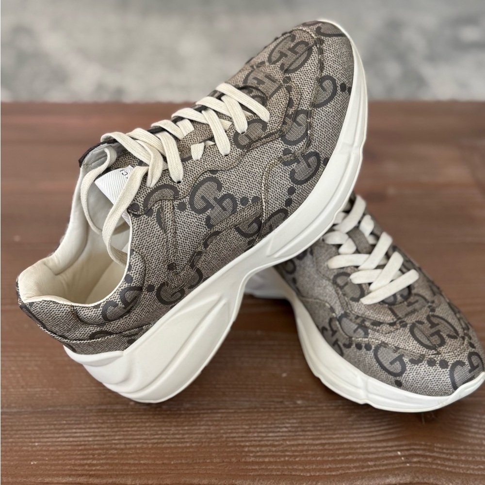 Gucci GG Canvas Sneakers | Neutral Monogram | - Picture 2 of 8